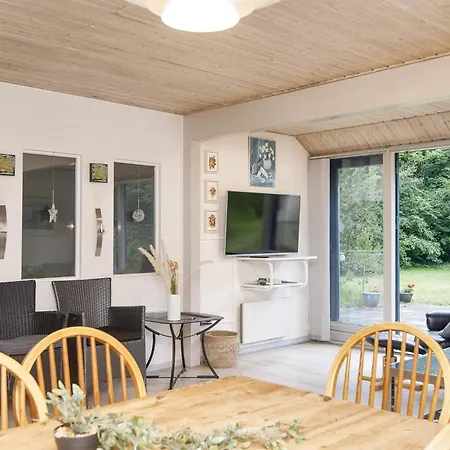 8 Person In Oksbol-by Traum * Oksbøl