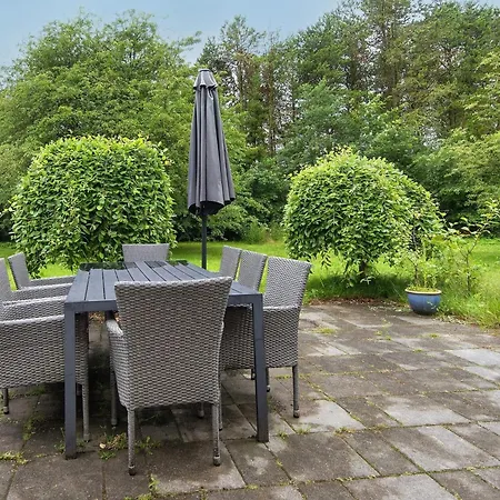 8 Person In Oksbol-by Traum * Oksbøl