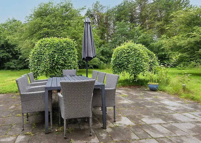 8 Person In Oksbol-by Traum * Oksbøl